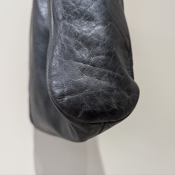 RUDSAK Black Crossbody Bag - Picture 4 of 7